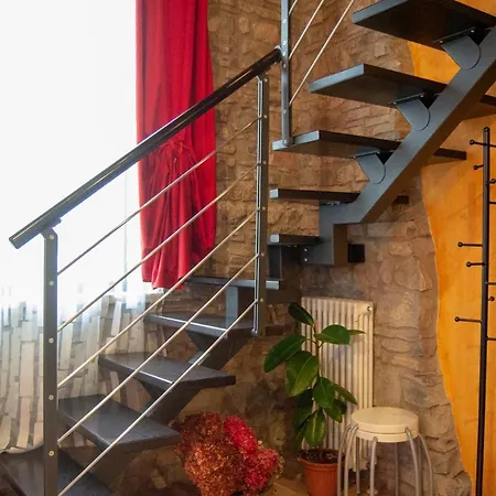 L'angolo Di Verlano * Canossa