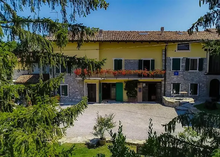 L'angolo Di Verlano Летний дом