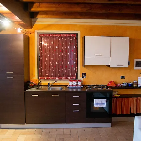 L'angolo Di Verlano Canossa