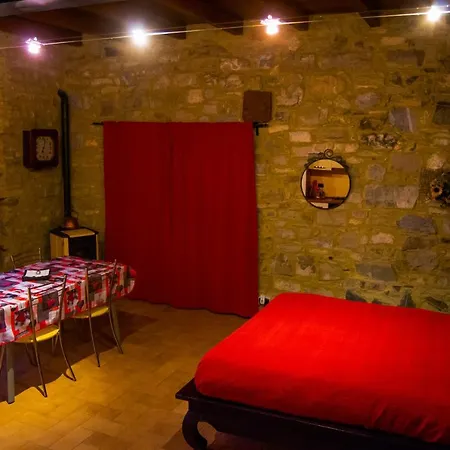 Kır Evi L'angolo Di Verlano Canossa