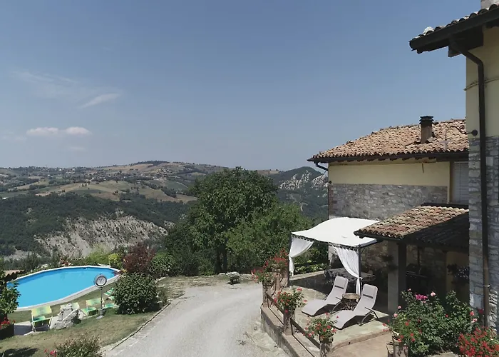 韦拉诺角旅馆 Canossa